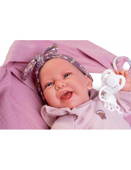 MUÑECA CARLA CON FULAR PORTABEBE