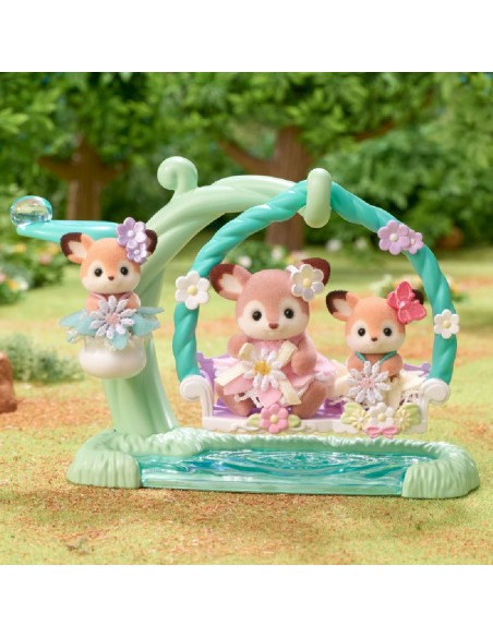 Sylvanian Families Bebé Ciervo Columpio Floral