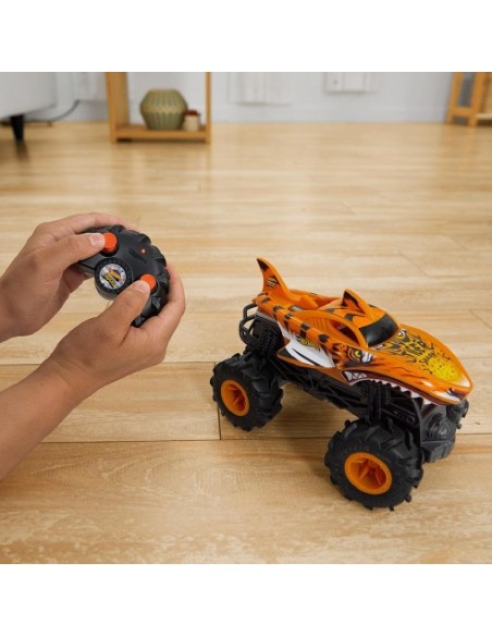HOT WHEELS MONSTER TRUCKS TIGER SHARK R/C 1:24