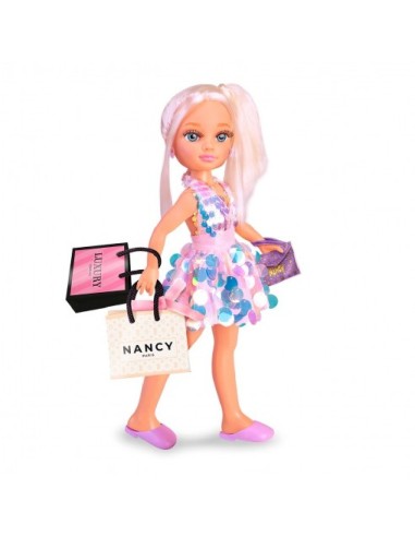 NANCY UN DIA DE COMPRAS FAMOSA NANCY UN DIA DE COMPRAS FAMOSA