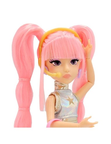 MUÑECA K-POP IDOL YUNI IMC TOYS