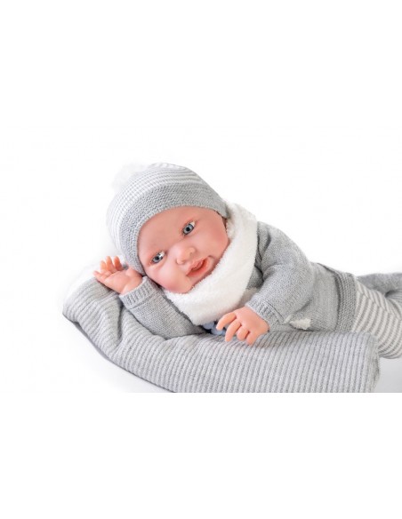 REBORN PIPO CON TOQUILLA