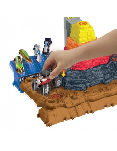 HOT WHEELS MONSTER TRUCKS ARENA